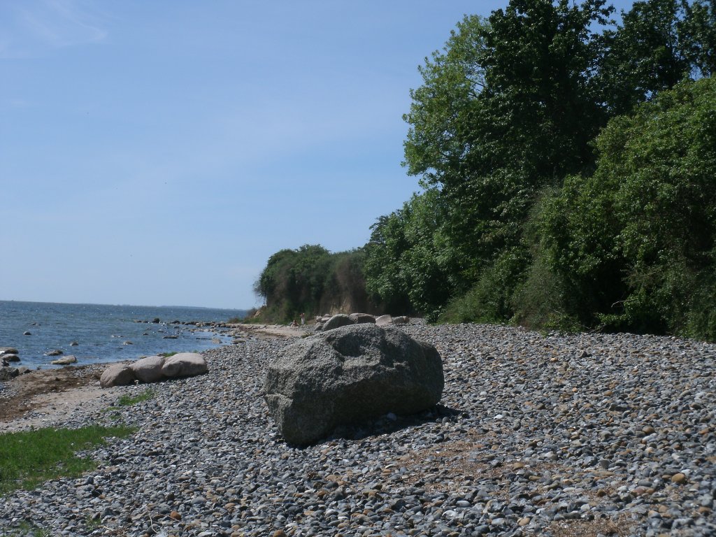 Noch nicht am südlichsten Zipfel Rügen`s,entstand die Aufnahme in Klein Zicker am 02.Juni 2011.