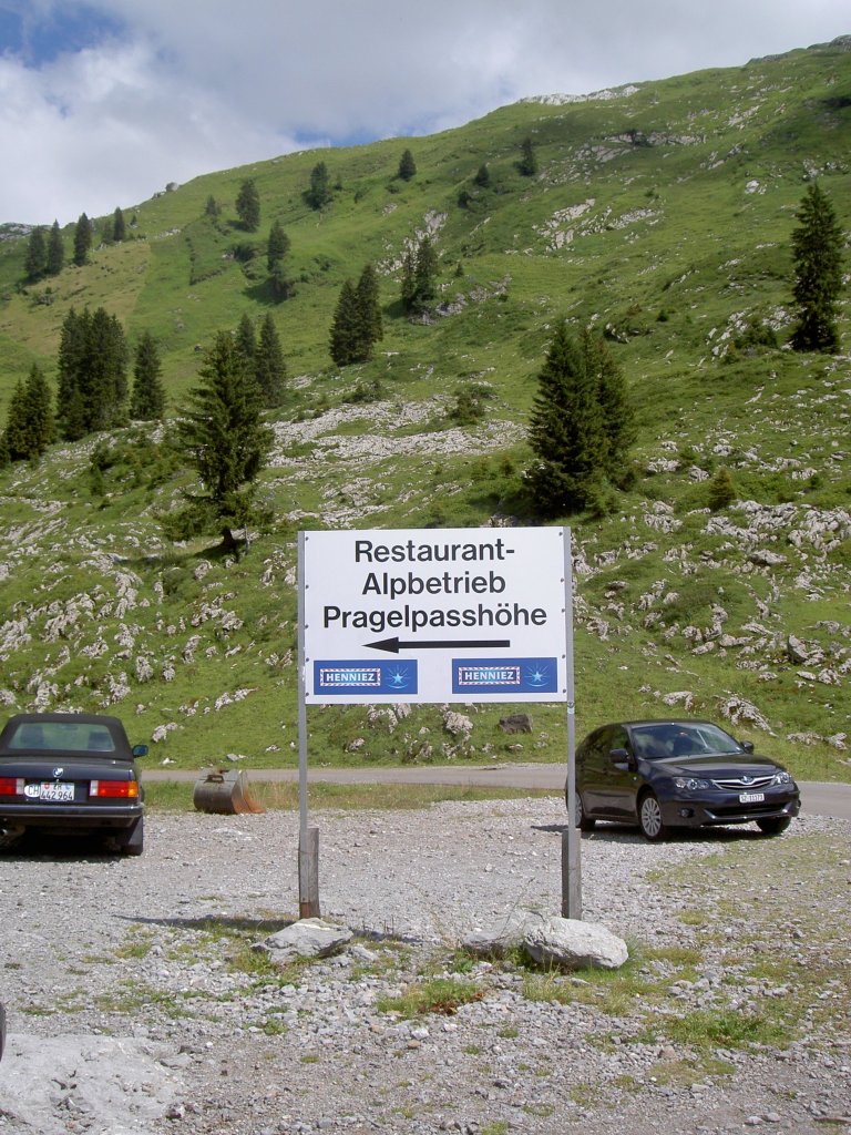 Pragelpasshhe auf 1548 Meter Hhe, Pass zwischen dem Muotatal im 
Kanton Schwyz und dem Klntal im Kanton Glarus (09.08.2010)