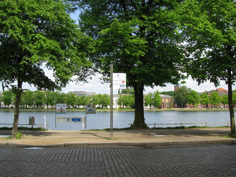 Schwerin [MV]; Anlegestelle der Personenfhre  Petermnnchen  am Pfaffenteich, Schwerin 18.05.2008