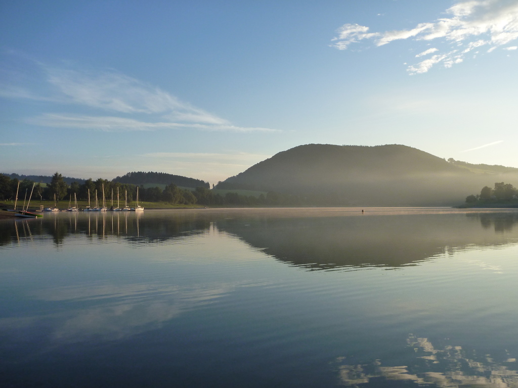 Sonnenaufgang am Diemelsee I. 22.08.2010.