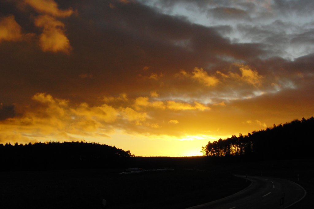 Sonnenaufgang bei Bischwind a.R.  (Ebern)