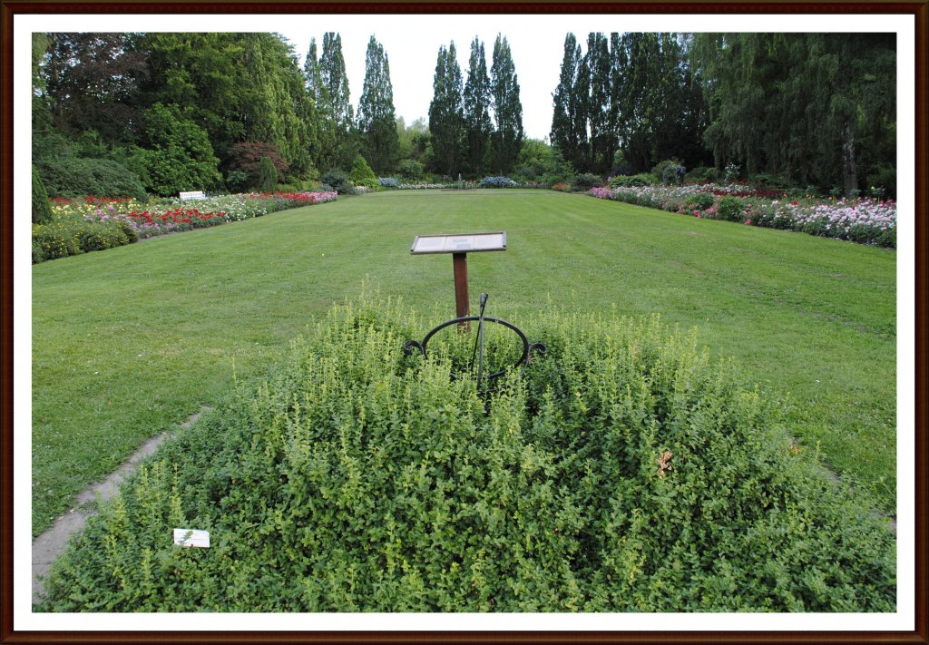 Sonnenuhr, in Rosengarten in Pinneberg bei Hamburg, am 18.Juli 2010.