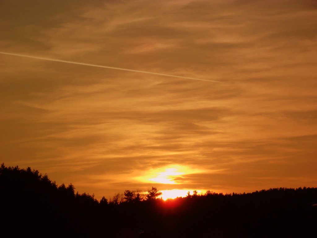 Sonnenuntergang am 21. Mrz 2011 bei Kronach.