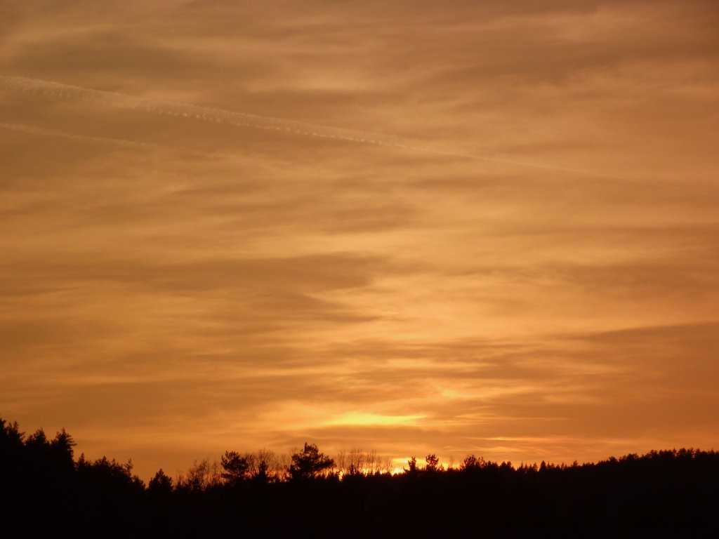 Sonnenuntergang am 21. Mrz 2011 bei Kronach.