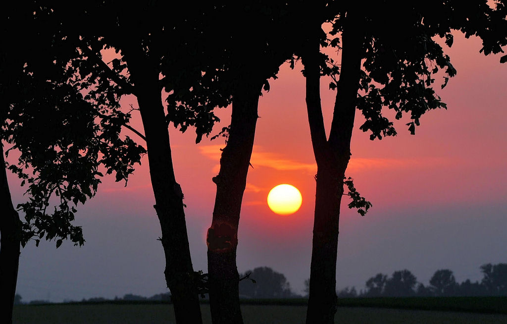 Sonnenuntergang mit Schattenribumen in Euskirchen - 20.05.2010