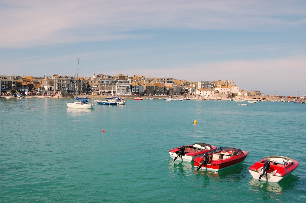 St. Ives. Der Hafen bei Flut, die Boote haben wieder gengend Wasser unter dem Kiel. (03.06.2008)