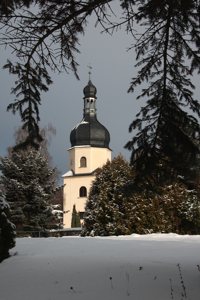 Taltitz, Blick zur Kirche, am 31.01.2010.