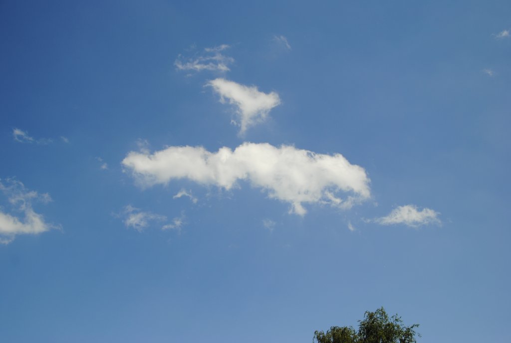 Und diese Wolke was ist das? Aufnahme von 11.06.2010, ber Lehrte.