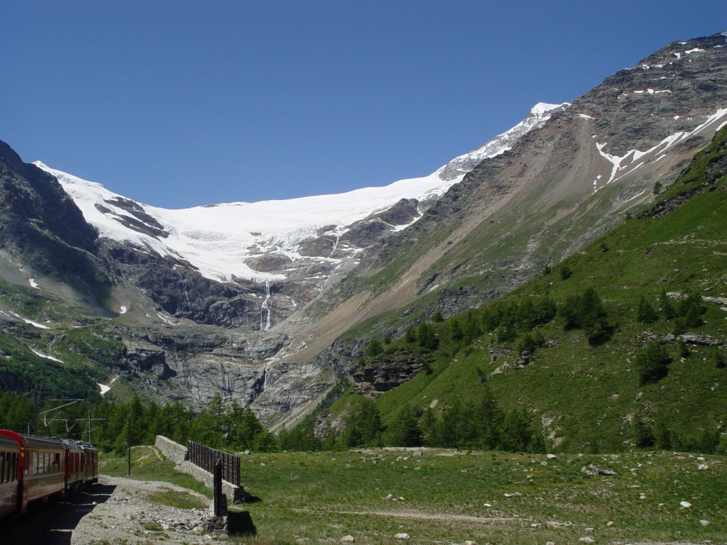 Unterwegs mit der Bernina Bahn von St. Moritz nach Tirano am 10.07.2008