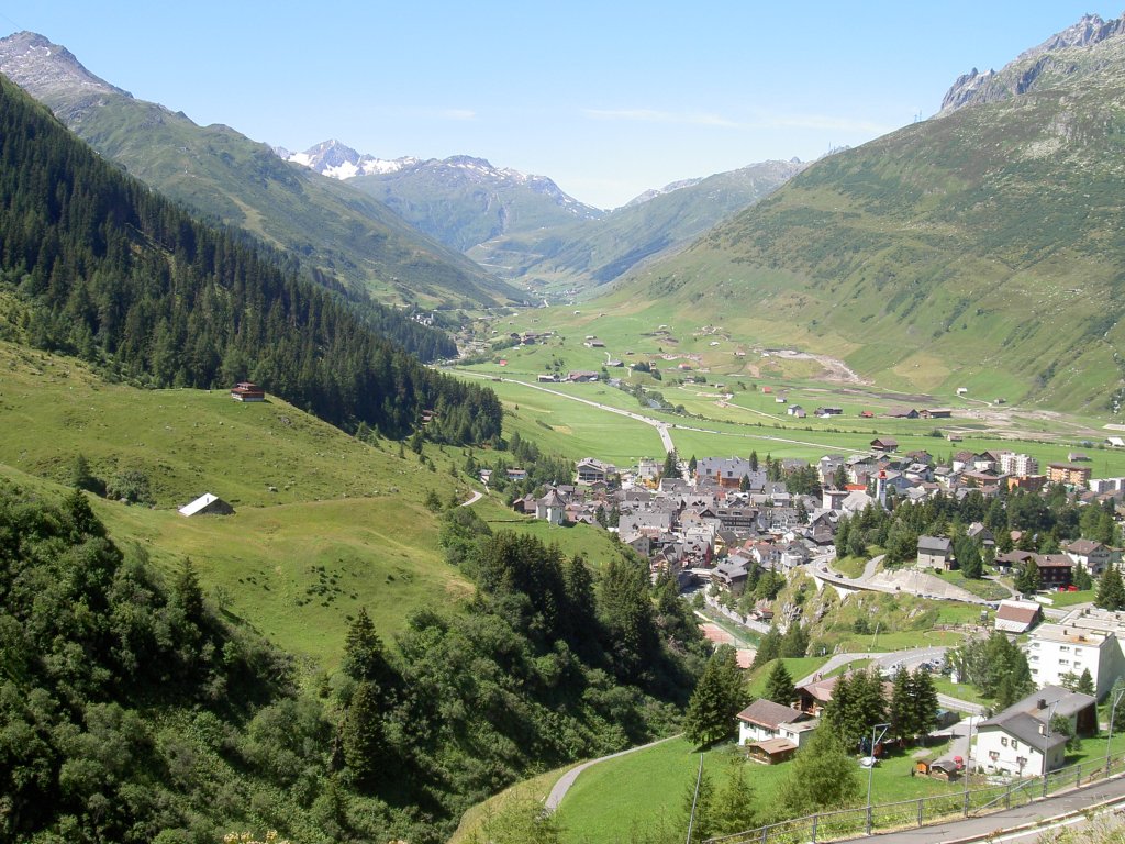 Urseren Tal mit Ausblick auf Andermatt (31.07.2010)