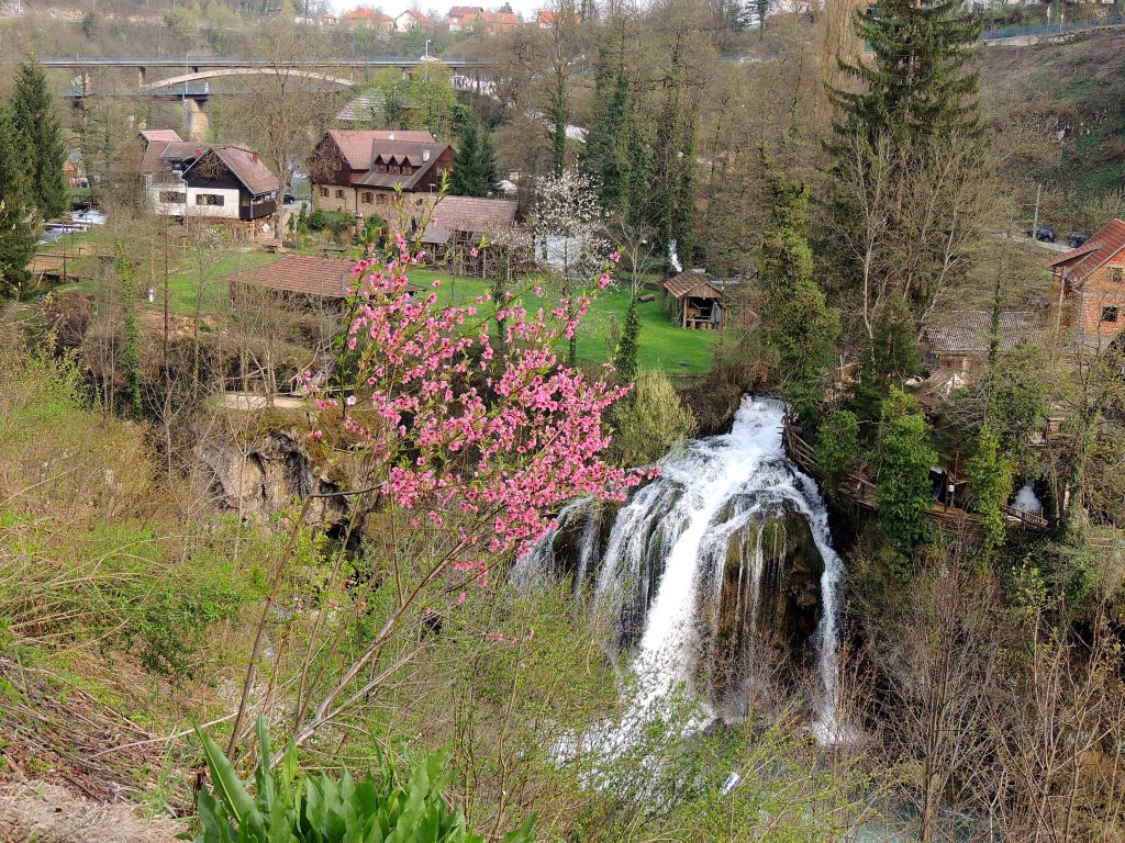 Wasserfall bei Rastoke, dem Dorf mit den alten Mhlen; 130420