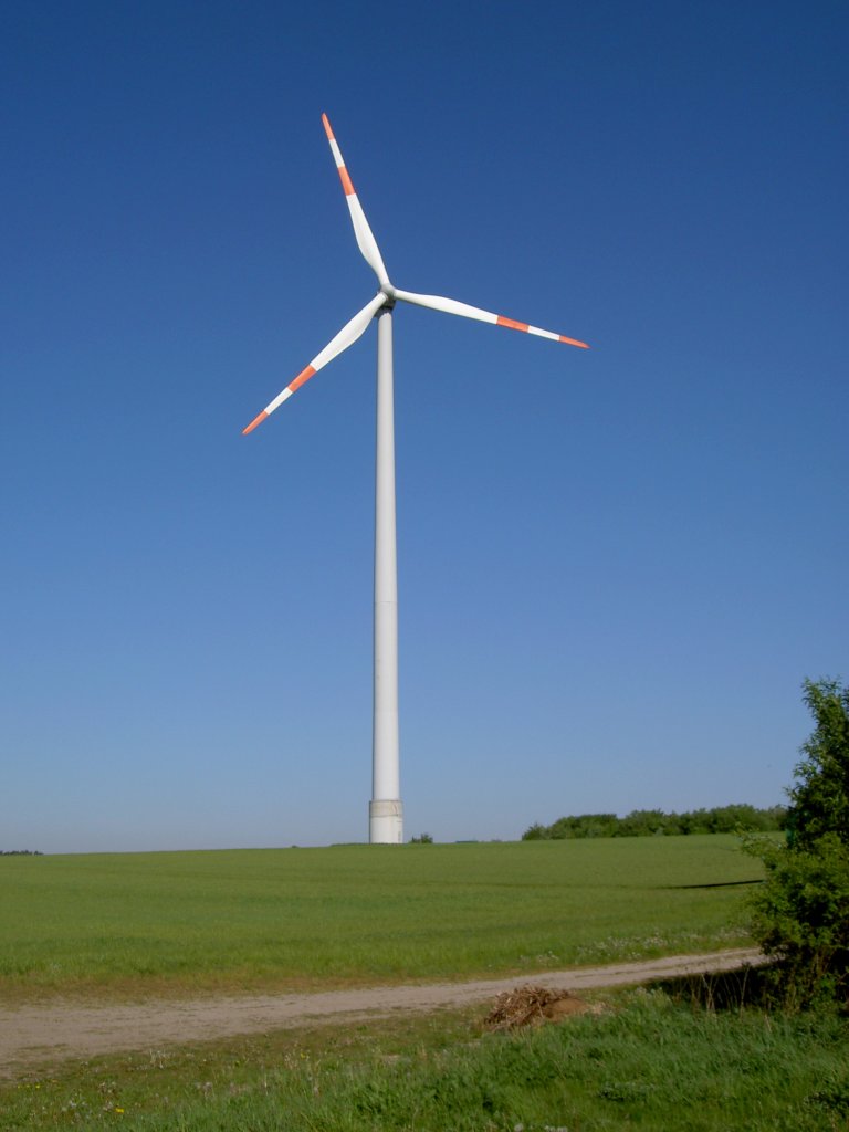 Windrad bei Uelzen, Niedersachsen (08.05.2011)