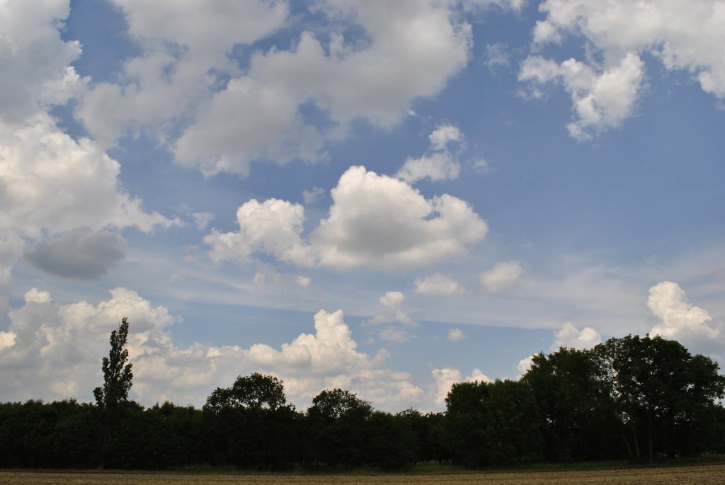 Wolken bei Hannover/Langenhagen am 06.06.2011