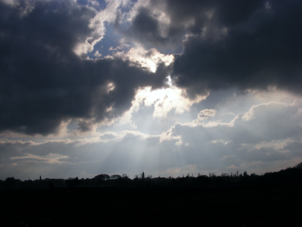 Wolken ber Herne-Holthausen am 8. November 2009.
