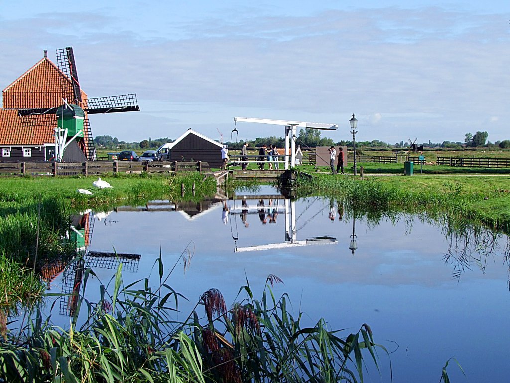 Zaanse Schans, ein gut besuchtes Freilichtmuseum;100904