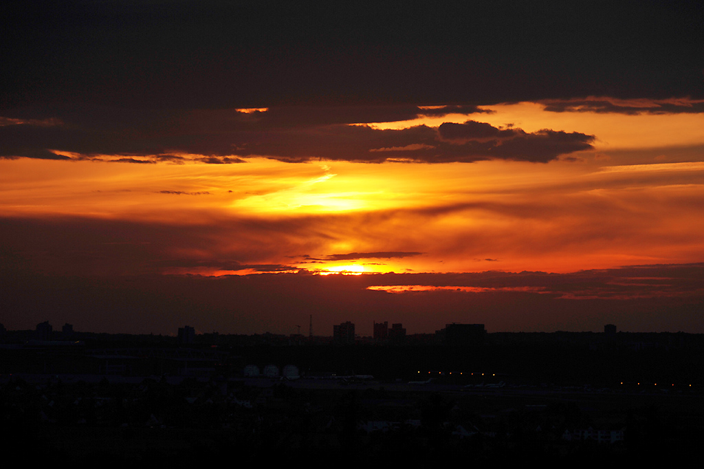 27.06.2017 Sonnenuntergang über der Filderebene von Wolfschlugen aus festgehalten