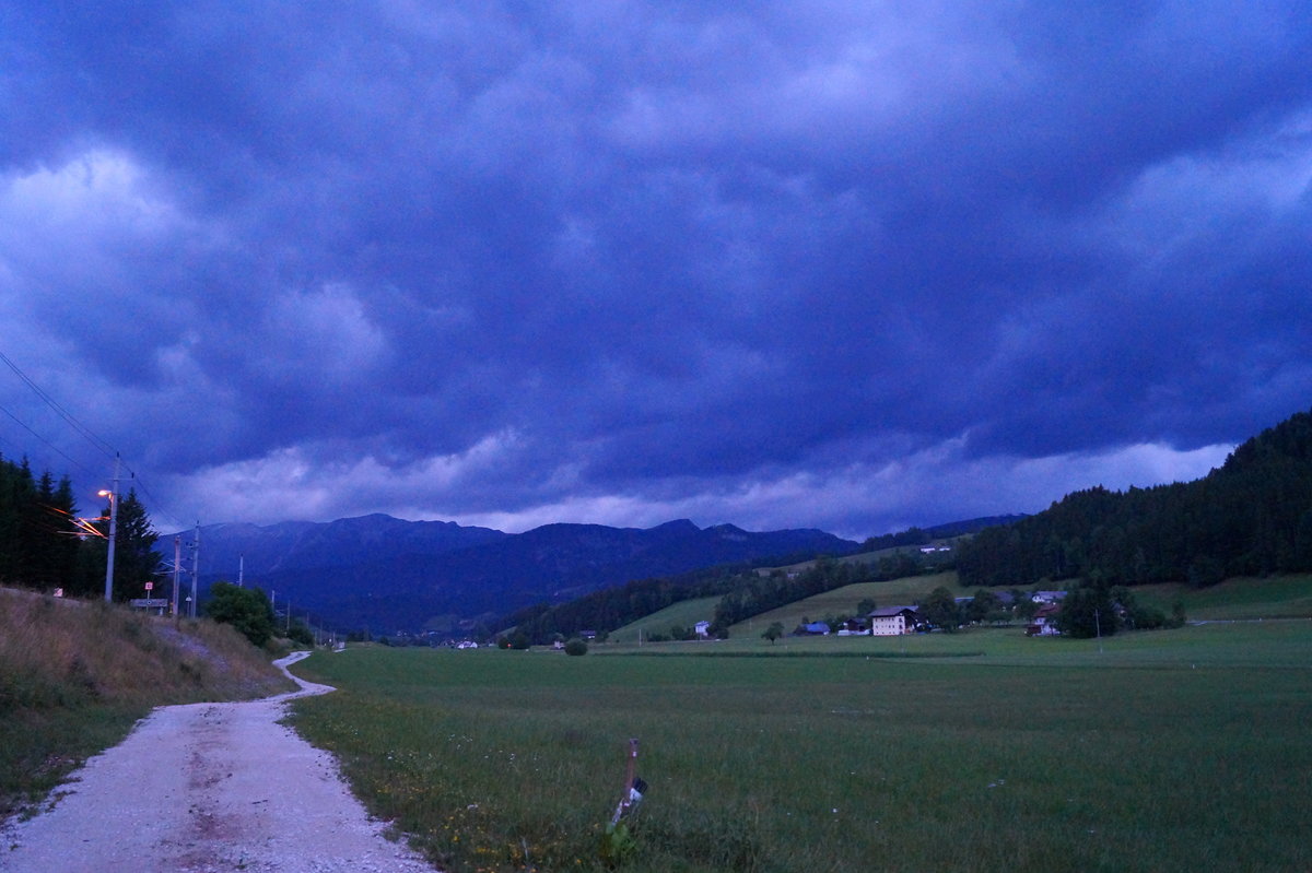 Abendliche Gewitterstimmung bei Spital am Pyhrn, 07.07.2019.