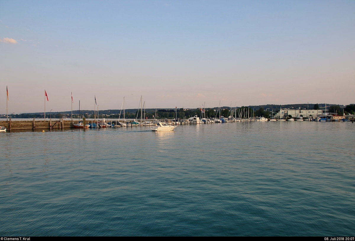 Abendstimmung im Hafen Konstanz am Bodensee.
[8.7.2018 | 20:07 Uhr]