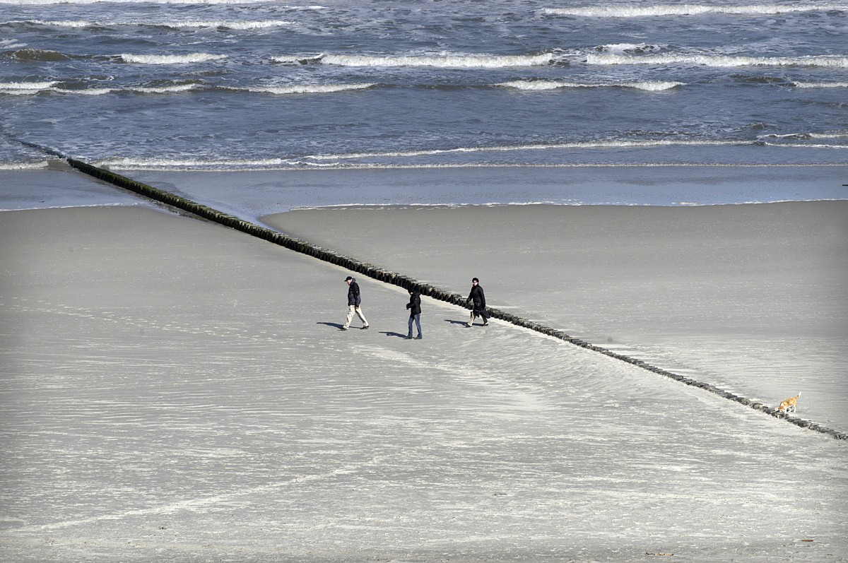 Am Strand auf der Insel Norderney. Aufnahme: April 2008.