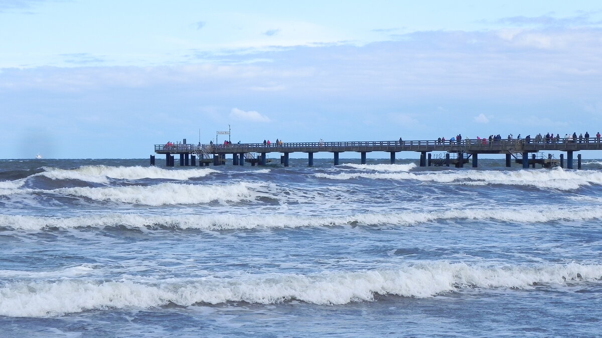 Am Strand von Binz auf Rügen am 19.09.2021.