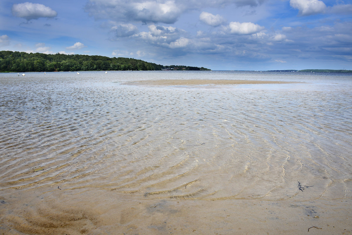 Am Strand in Wassersleben (Gemeinde Harrislee) an der Flensburger Förde. Aufnahme: 17. Juni 2018.