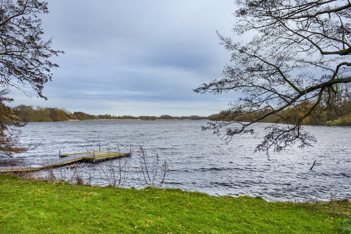 Am Ufer der Norburger See auf der Insel Alsen (Nordschleswig). Aufnahme: 18. März 2024.