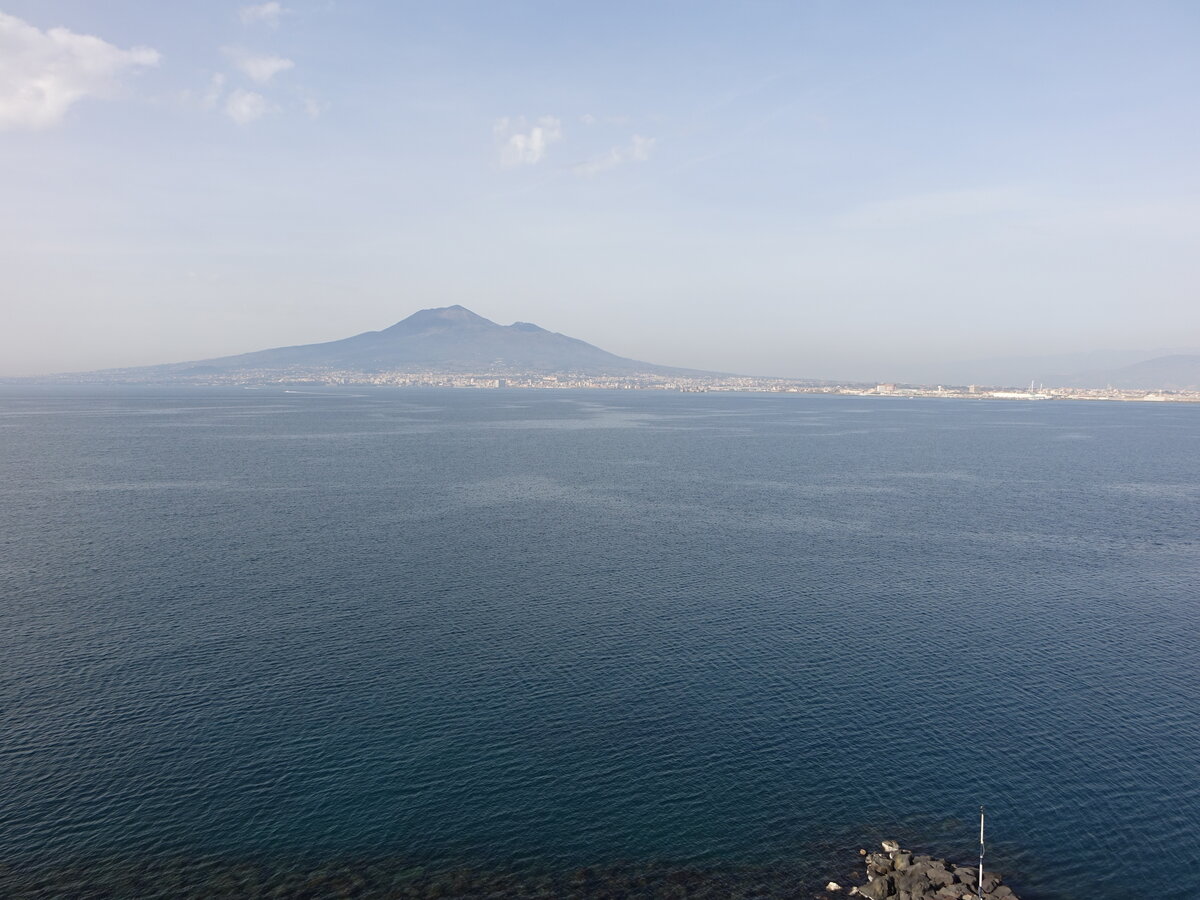Ausblick auf den Vulkan Vesuv von Gragnano (24.02.2023)