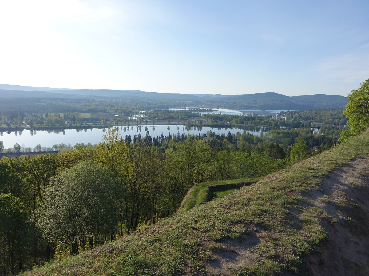 Ausblick von der Festung Kongsvinger auf den Fluss Glomma, Provinz Innlandet (22.05.2023)