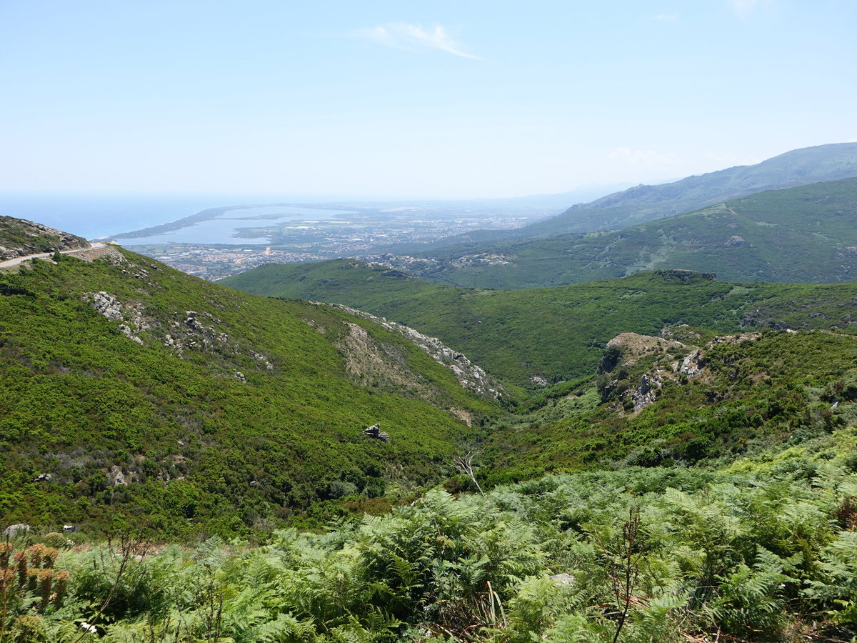 Ausblick vom Pass Col de Teghime auf Bastia (19.06.2019)