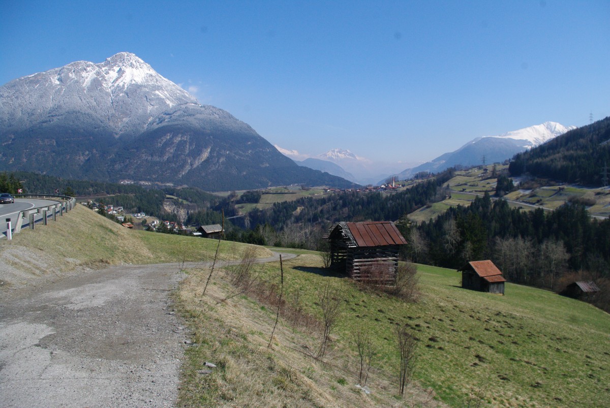 Aussicht auf Arzl im Pitztal mit Heiterwand 2615 M. (01.04.2013)