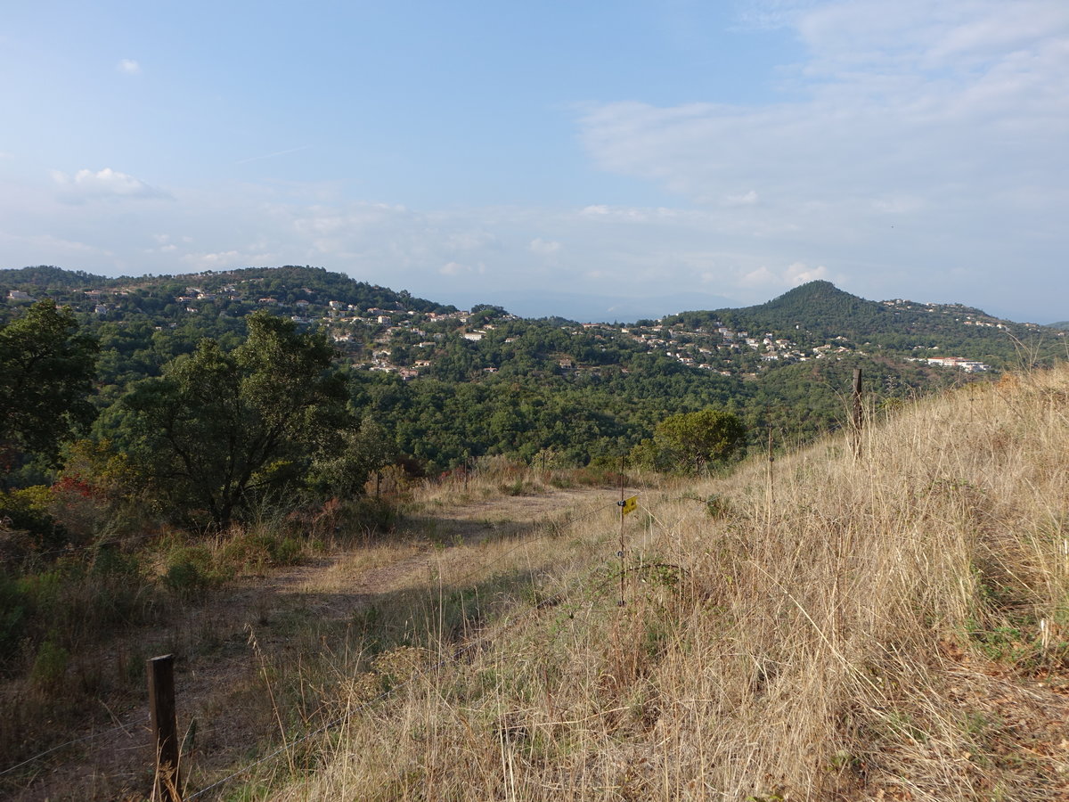 Aussicht auf das Esterel-Gebirge westlich von Cannes (26.09.2017)