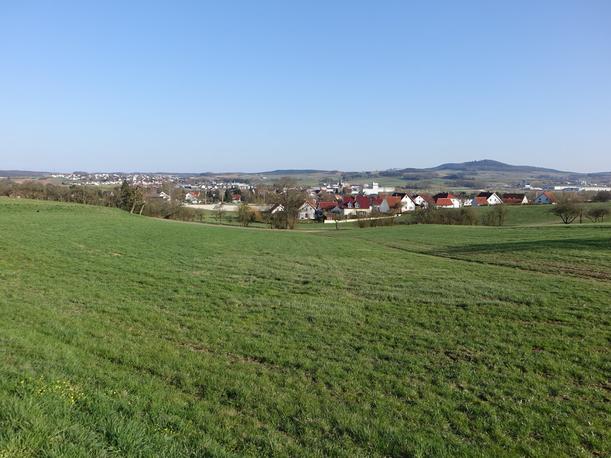 Aussicht auf den Ort Scherneck in Oberfranken, Lkr. Coburg (08.04.2018)