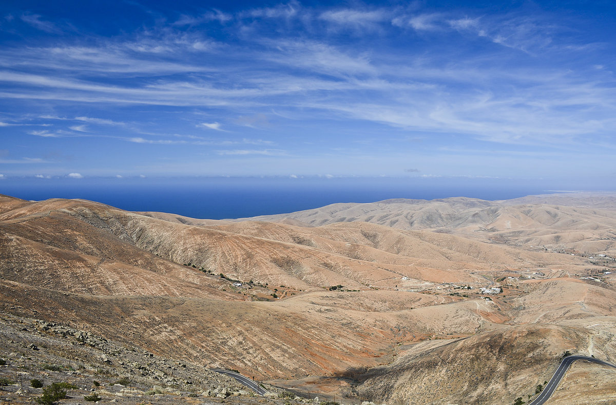 Aussicht von Mirador Cordales de Guide auf der Insel Fuerteventura in Spanien. Aufnahme: 18. Oktober 2017.