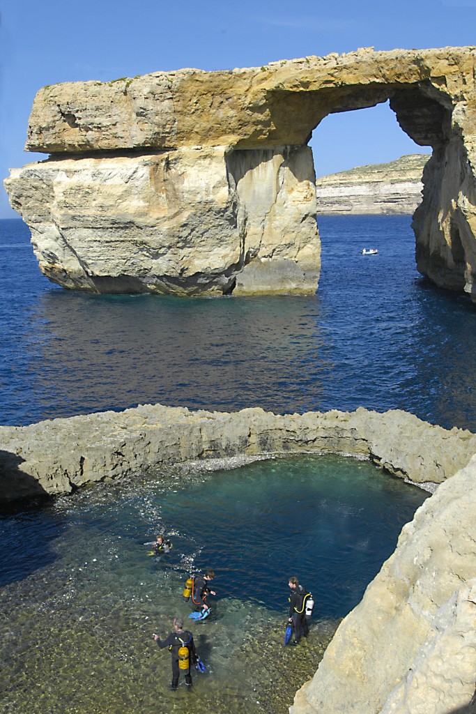 Azur Window an der Westküste von Gozo. Aufnahme: Oktober 2006.