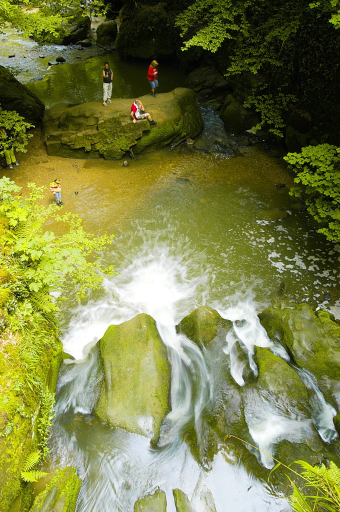 Blich über die Cascade im Müllerthal - Luxembourg. Aufnahme: August 2007.