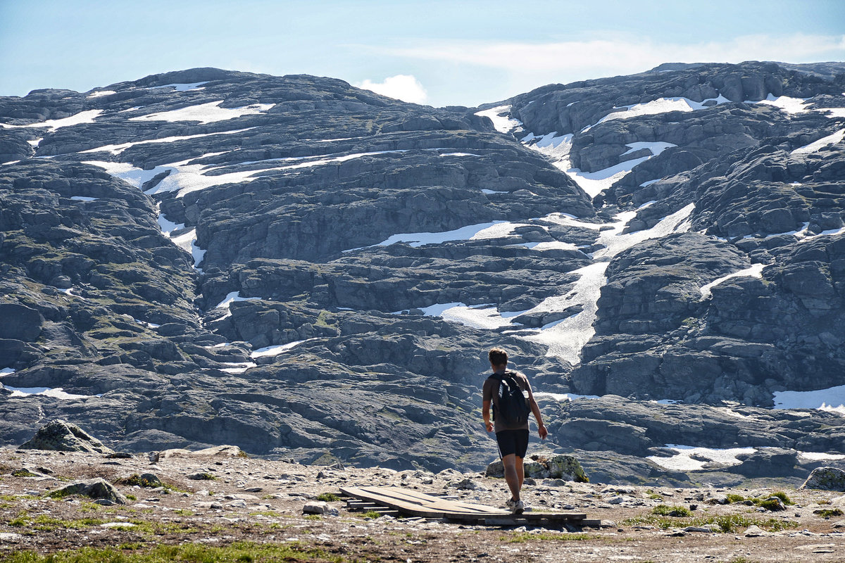 Blick auf Endanut vom Wanderweg Skjeggedal-Trolltunga in Norwegen. Aufnahme: 8. Juli 2018.