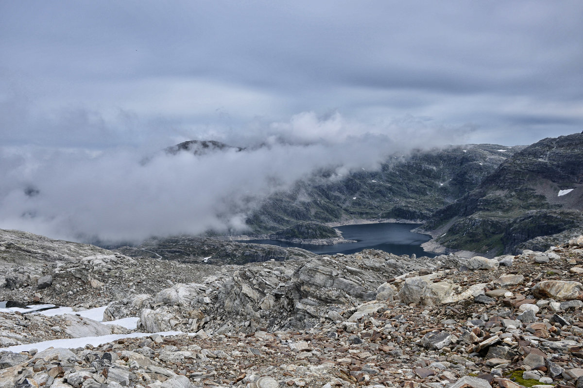 Blick auf Jukladalsvatnet nördliche des Gletschers Folgefonna i Norwegen. Aufnahme: 6. Juli 2018.