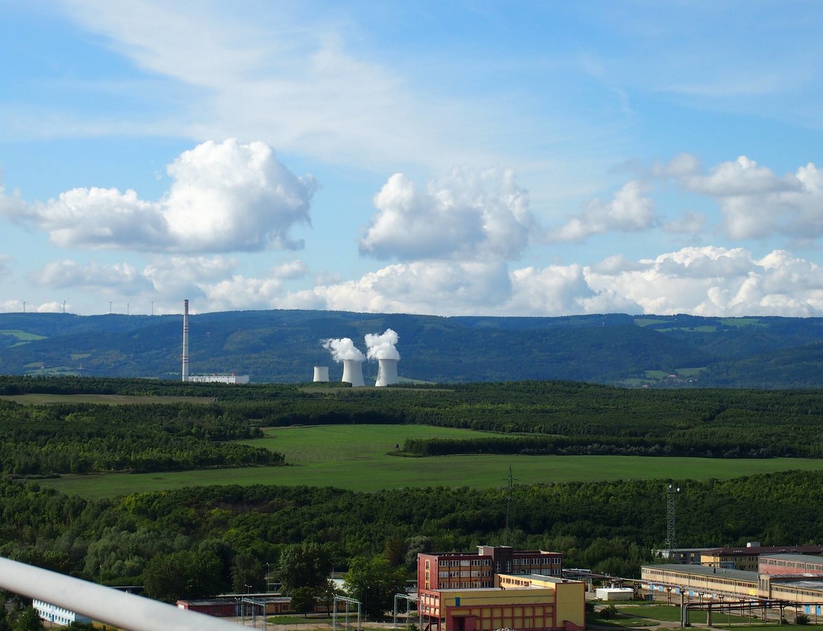 Blick auf das Kraftwerk Prunerov und Krusne hory - Erzgebirge. Exkursion am 3. 9. 2017.