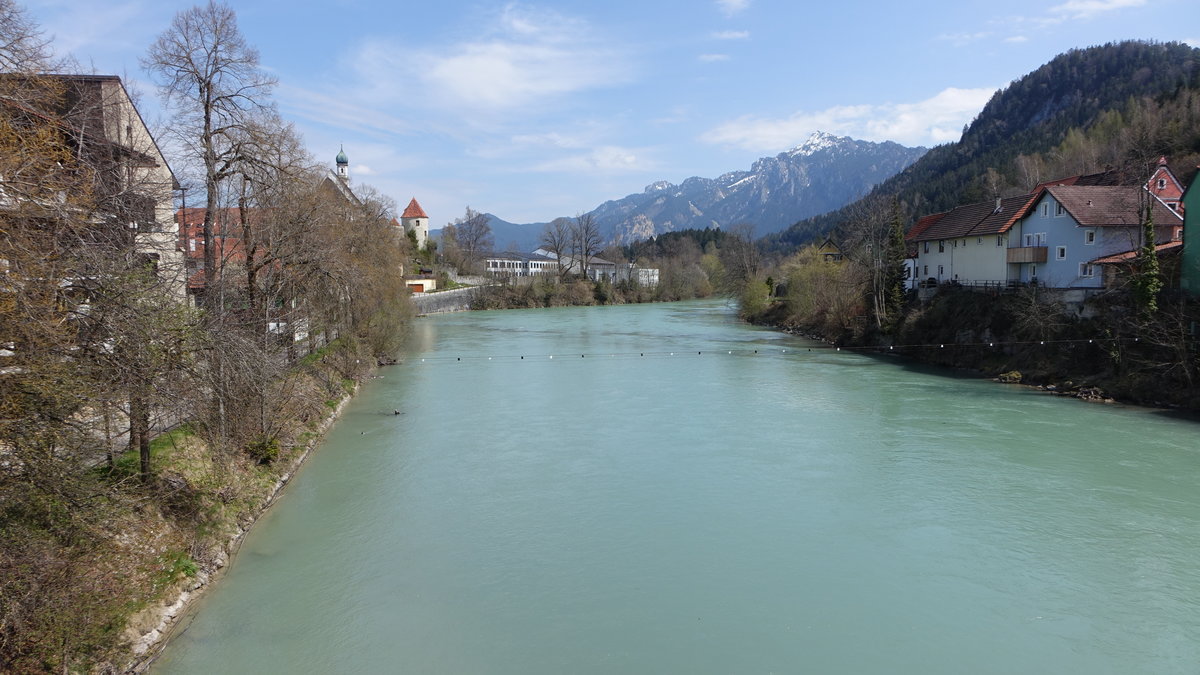 Blick auf den Lech von der Theresienbrücke in Füssen (26.04.2021)