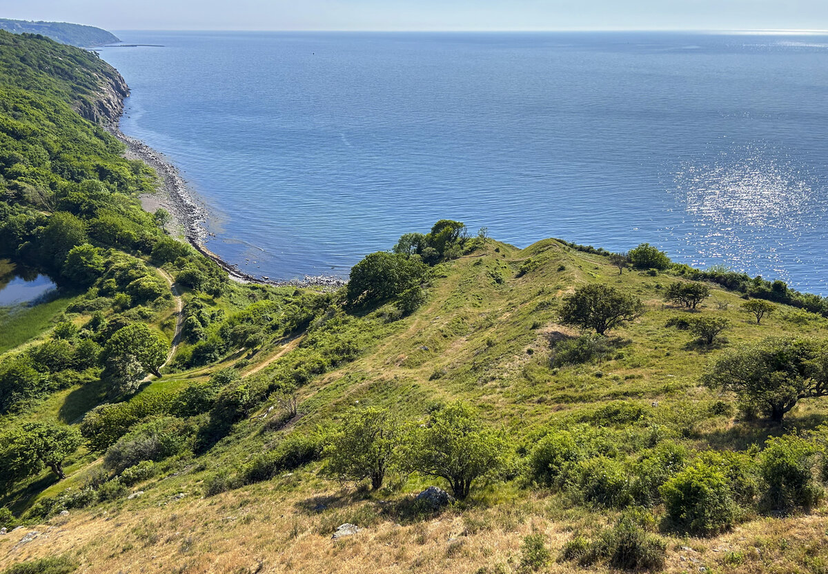 Blick auf die Ostsee vom Hammershus (Bornholm). Aufnahme: 16. Juni 2023.