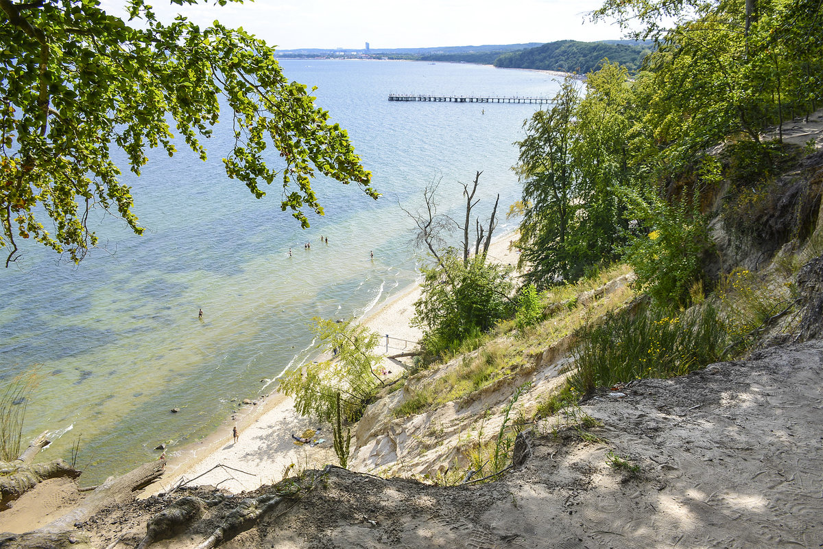 Blick auf die Ostsee vom Rezerwat Kępa Redłowska südlich von Gdynia (deutsch: Gdingen). Aufnahme: 15. August 2019.