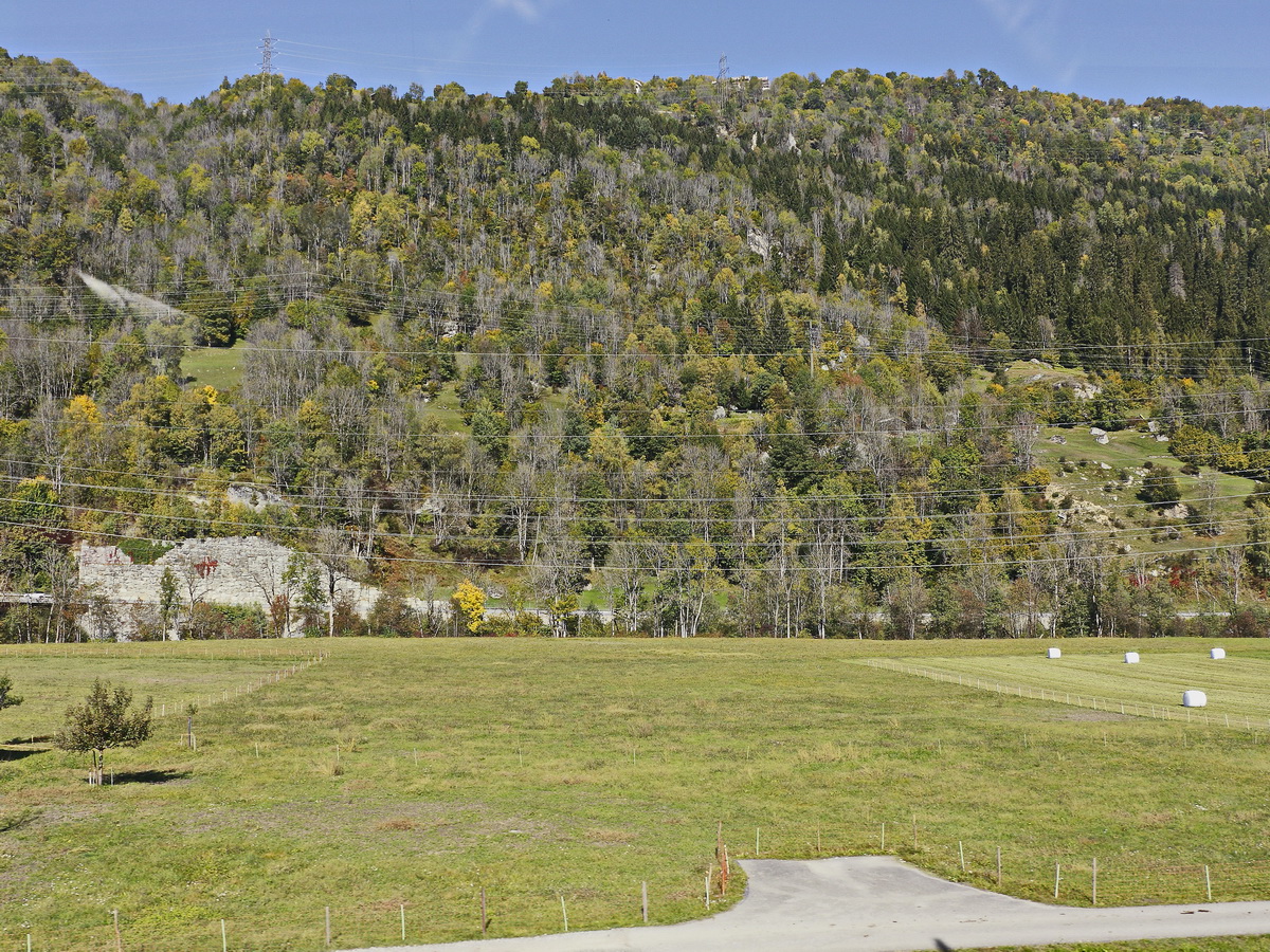 Blick vom Bahnhof Andermatt am 13. Oktober 2019 in die Landschaft.