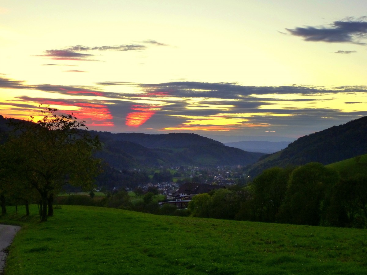Blick ins Glottertal/Schwarzwald bei Sonnenuntergang, Okt.2014
