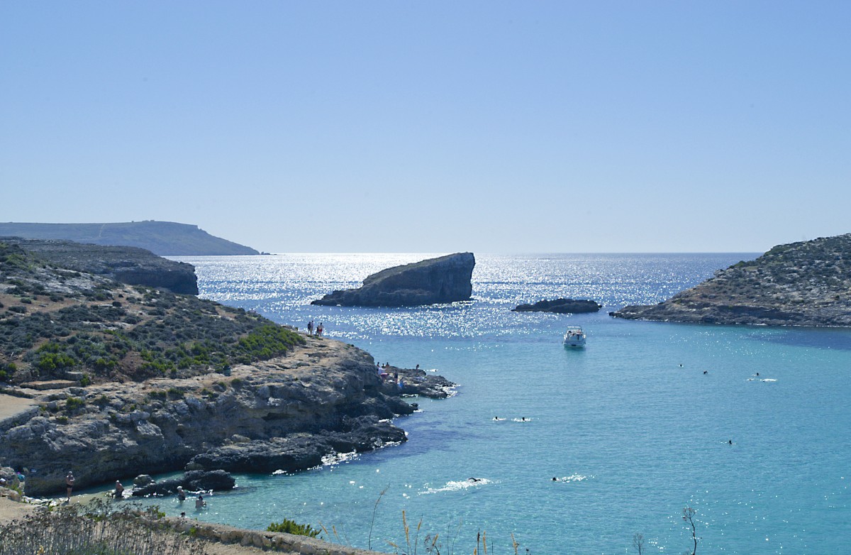 Blick von der Insel Comino (Kemmuna) in südlicher Richtung. Aufnahme: Oktober 2006.