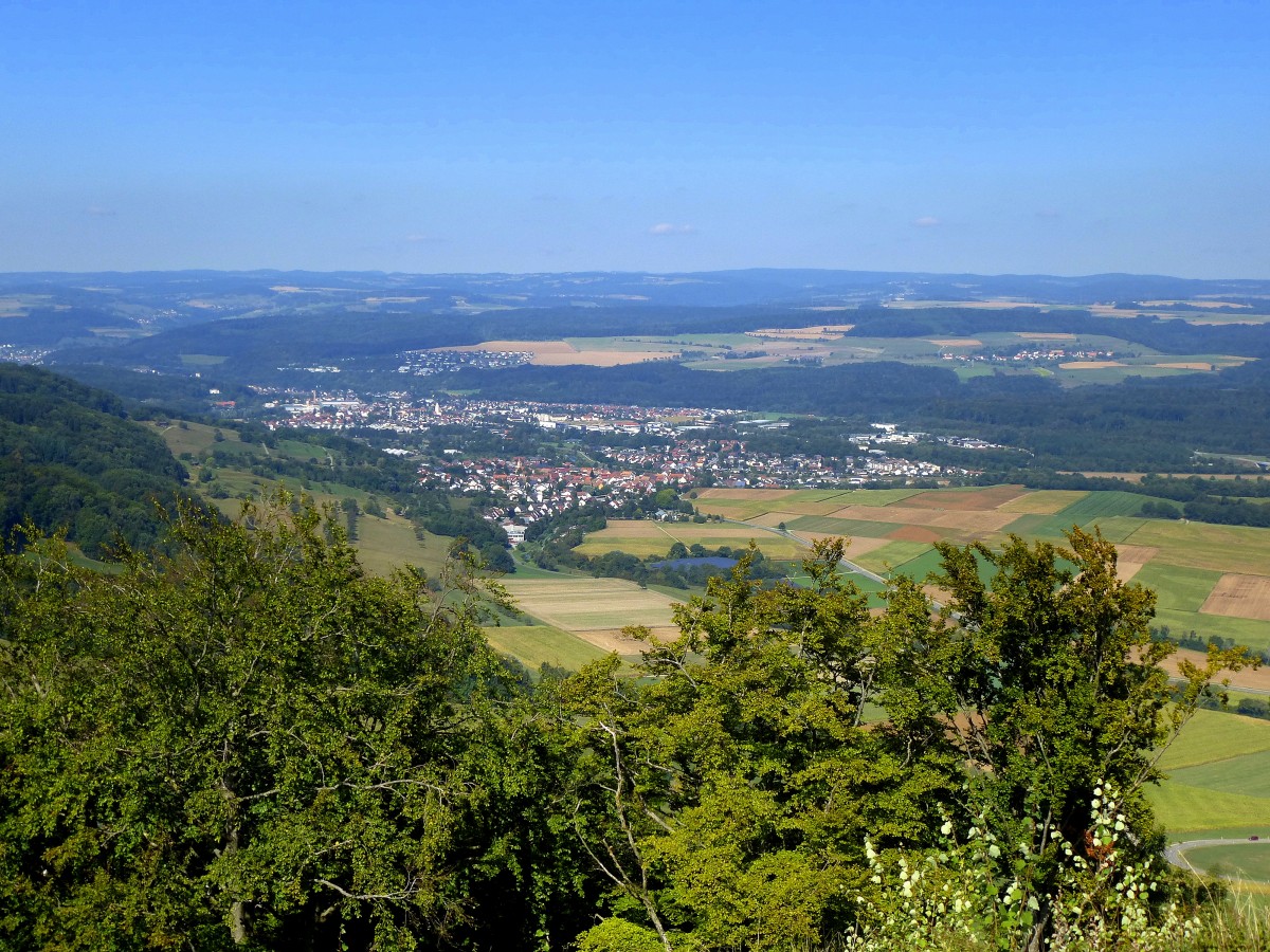 Blick von der Kssaburg Richtung Nord-West auf die Stadt Lauchringen, Sept.2015