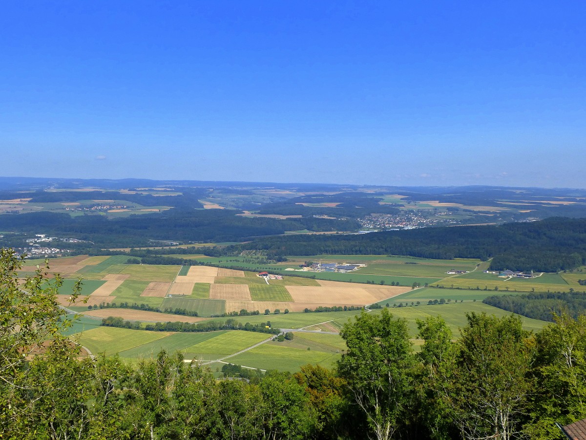 Blick von der Kssaburg gen Westen auf die Auslufer des Schwarzwaldes, Sept.2015