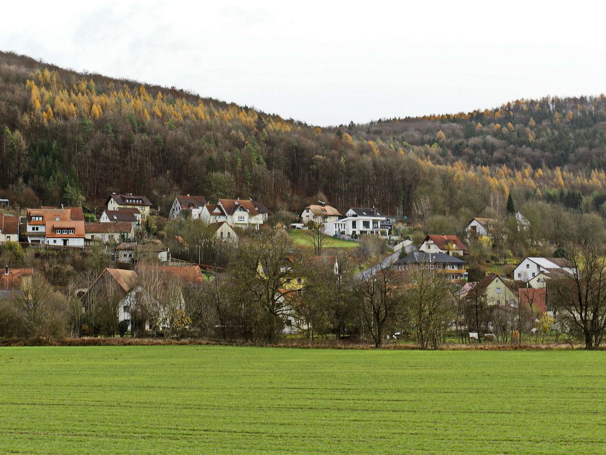 Blick nach  am 29. novermber 2019 in Oberfranken nun mit etwas Sonnenschein.