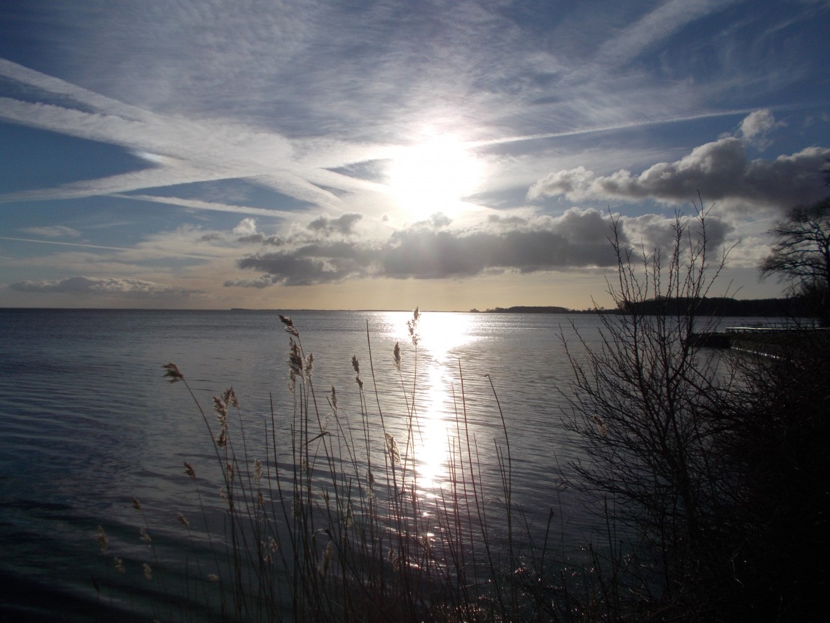 Blick von Neuendorf auf dem Rügenischen Bodden am 08.Februar 2015.