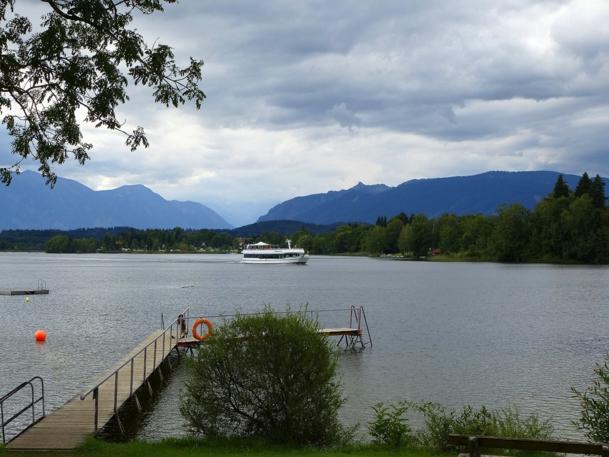 Blick vom Nordufer ber den Staffelsee auf die Alpen bei Garmisch-Partenkirchen, Aug.2014