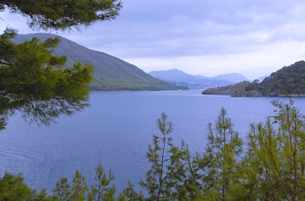 Blick über die Bucht von Içmeler. Aufnahme: Oktober 2010.